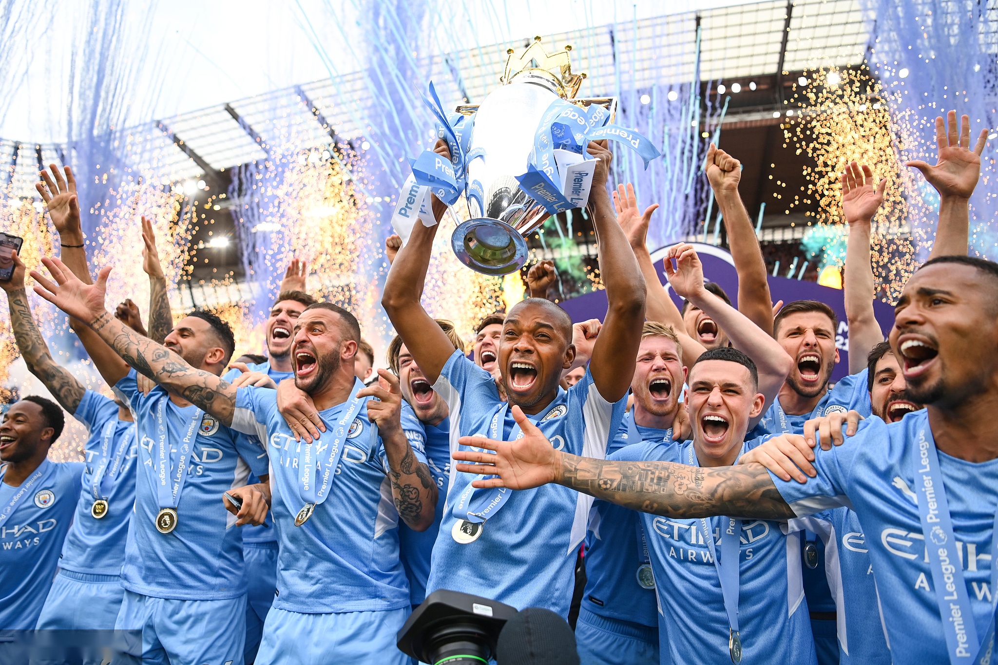 的禁区内获 的禁区内获