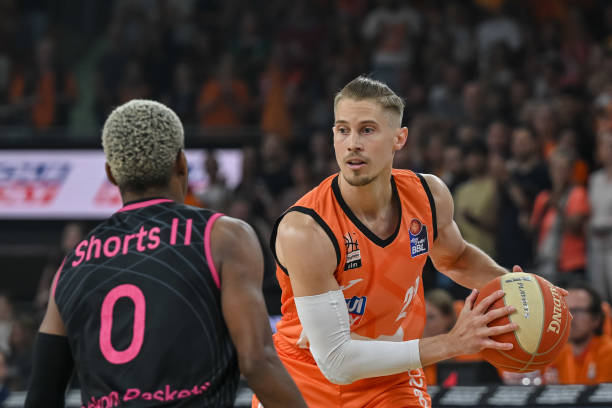 两端的稳定 两端的稳定