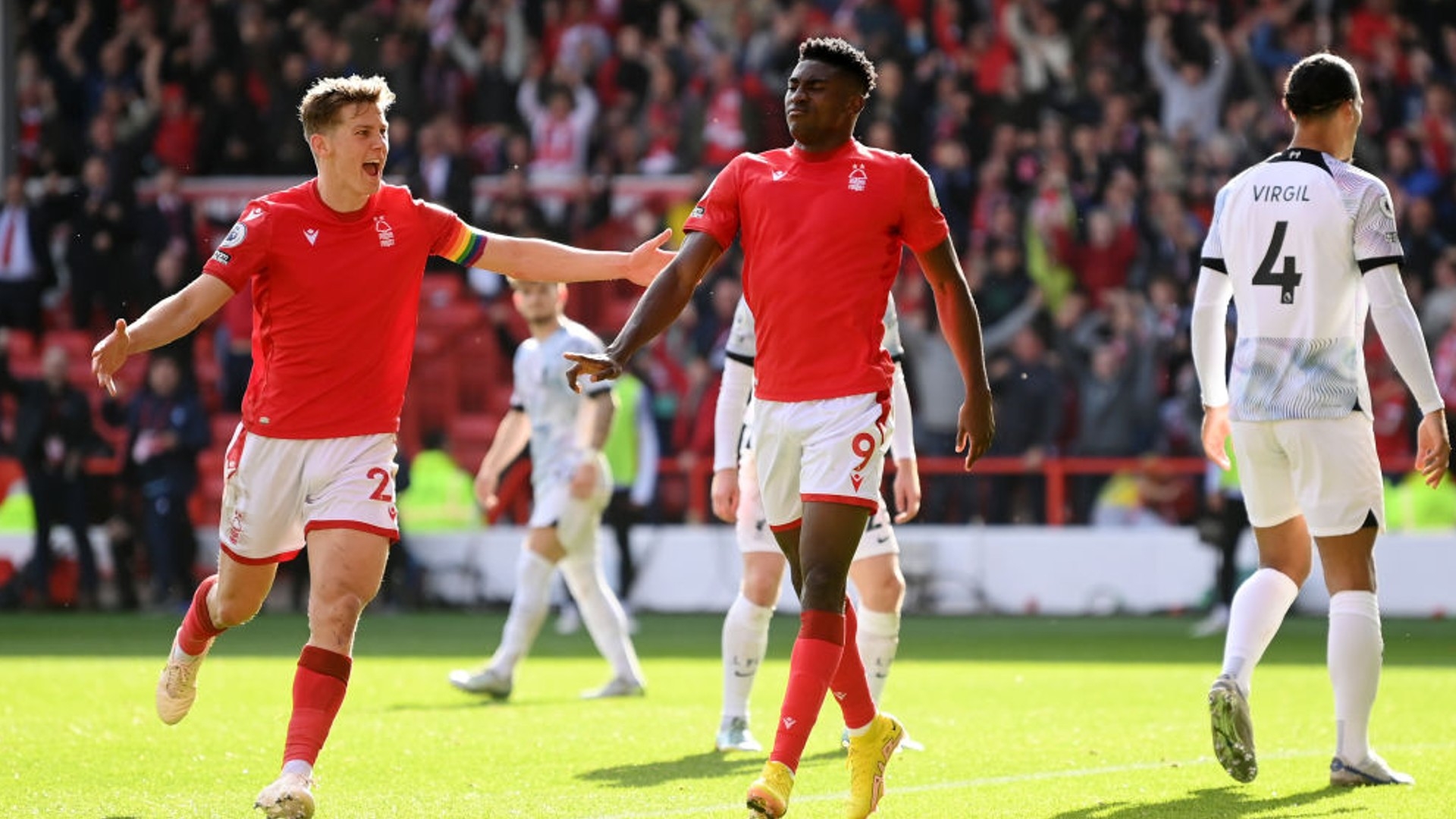 与西乙之间 与西乙之间