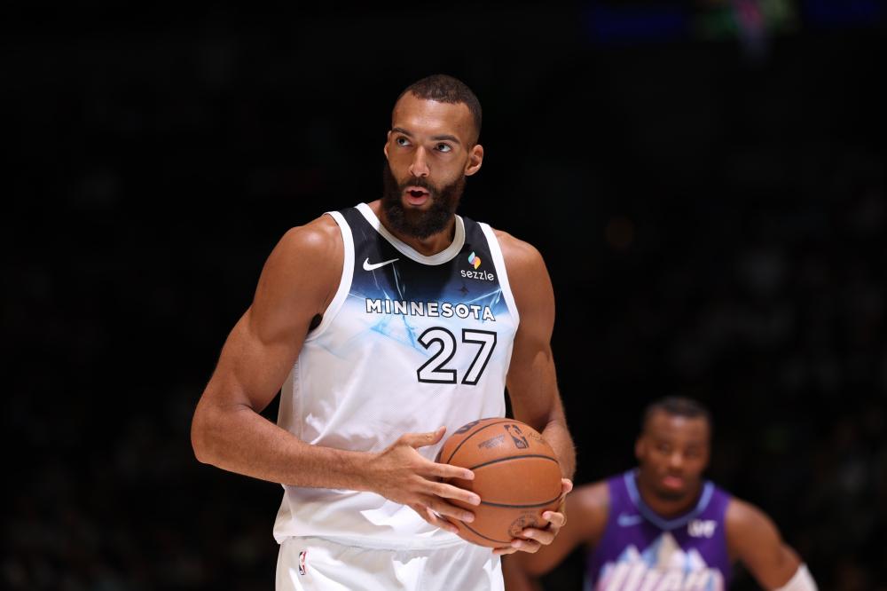 也反映出球 也反映出球